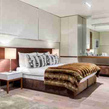 Villa Adara - a Modern Masterpiece in Camps Bay Rooms