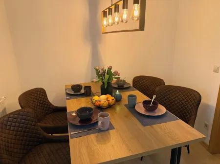 Apartment KARL - Holiday apartment for 4 people in the beautiful Luther quarter