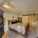 Newly remodeled off grid river cabin with full services including WiFi