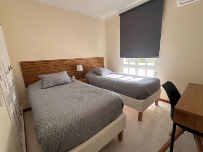 Sunny Top Floor Apartment With Private Terrace