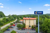 Comfort Suites Near Casinos - Parkplatz