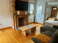 Free Parking - Prime Location - Downtown