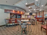 DoubleTree by Hilton Hotel Bloomington - bar