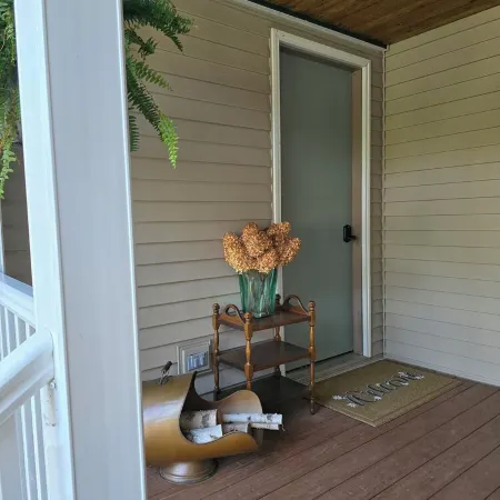 2-bedroom Sleeping Rooms in fantastic Watertown SD with WiFi, AC Отели в г. Кодингтон