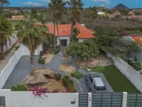 5 bedr Home in Aruba Santa Cruz With Pool 帕拉德拉住宿飯店