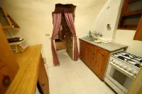 Casa Volta, by Meta House!