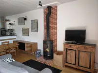 Charming house on the banks of the Aude, 5 minutes from the beach