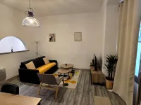60m² apartment in a historic and authentic environment Hotels in Beaucaire