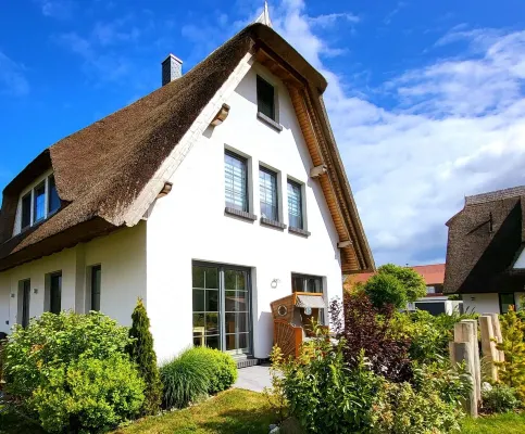 Fantastic vacation apartment near the beach with fireplace, quiet location