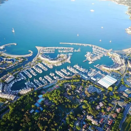 New- Beach 2min, Direct accès marina, 2km from Saint-Tropez
