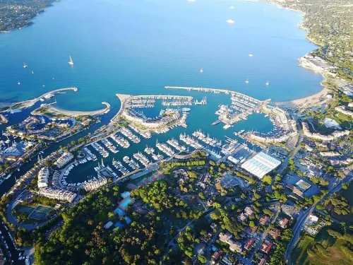 New- Beach 2min, Direct accès marina, 2km from Saint-Tropez Hotels in Cogolin