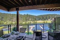 Shared Boat Dock Lakefront Coeur DAlene Home - spa