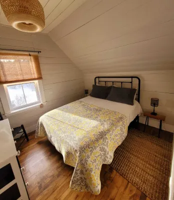 Sea la Vie - Margaree farmhouse by river and sea! Hotels in Inverness County