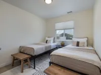 FRUITOPIA! Your 4 bedroom, 2 bath adventure basecamp in downtown Fruita CO Hotels in Fruita