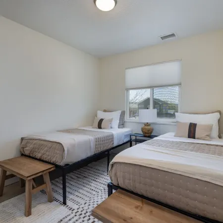 FRUITOPIA! Your 4 bedroom, 2 bath adventure basecamp in downtown Fruita CO