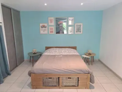 Quiet 30 m² studio between sea and mountains Hotel in zona La meridiana di Ilonse