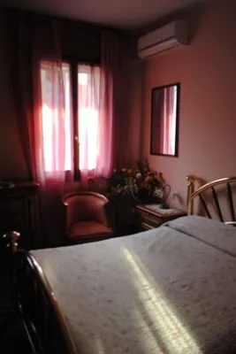 1 Bedroom Apartment in Bologna Hotels in Savena