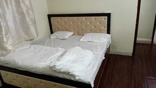 1300 s.fit full independent flat at mid of city  with all amenities