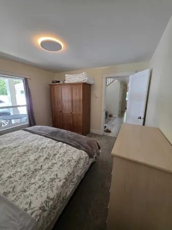 Come play at LeLacShac, a relaxing fun themed home a minute from Sproat Lake