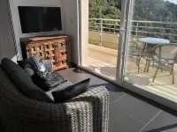 Modern studio with magnificent sea view in a quiet, leafy setting Hotels in Furiani