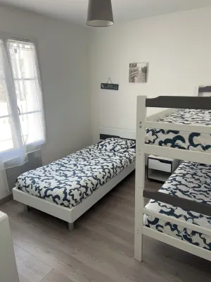 Villa 9 Couchages Plages Huttes Proche Phare Chassiron 150m de la Plage Các khách sạn ở Saint-Denis-d'Oleron