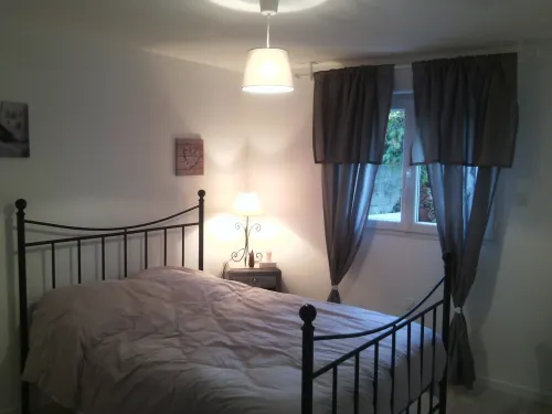 T3 au rdc de Villa Piscine Clim Parking a 8min des Plages