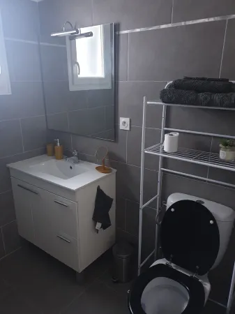 Studio Dans Résidence Récente