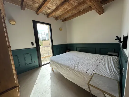 MAS PROVENCE SWIMMING POOL 7 BEDROOMS 7 BATHROOMS for 20 PERS and open-air cinema