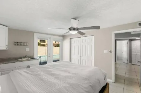 Tropical Oasis - Private Pool - Prime Location