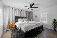 Luxury Resort-Style Retreat Near AT&T Stadium