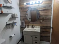 Charming studio in fabulous Dresden with WiFi, AC, on horse property Hotels in Weakley County