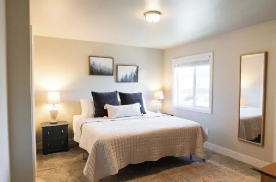 3-bedroom townhome with patio and attached 2car garage, close to hospitals