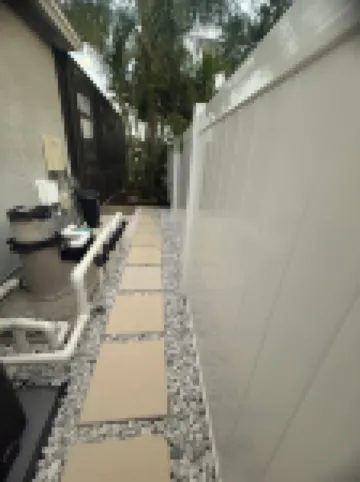 Relax in my calm and stylish space. Enjoy the relaxing lakeview and heated pool.