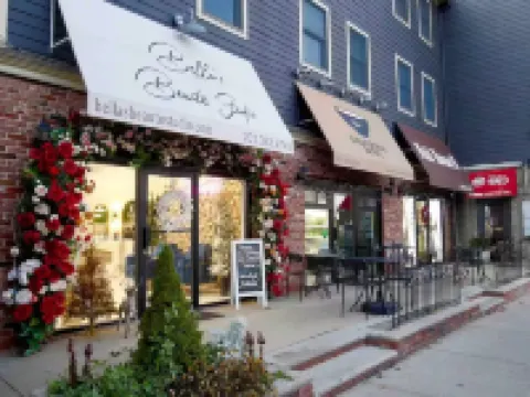 Contemporary Luxury Loft! Apt-20 Min to NYC Hotels in Edgewater