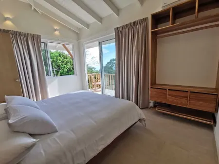 Spacious 7-bedroom house in wonderful Santa TeresaStunning sunset Отели в г. Пунта-Аренас