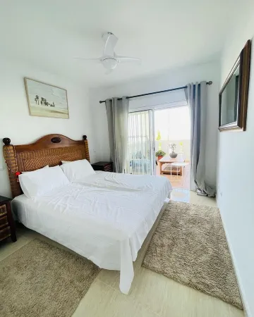 Renovated apartment with incredible sea and pool views close to the beach