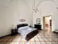 [A stone's throw from the Historic Center] Albina's House