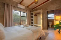 Pillows. Luxury Safari Villa - Kruger National Park