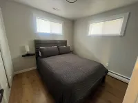 Bright Airy Upper Level Unit