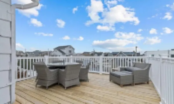Normandy Beach Getaway! Spacious 2-Family Home. Perfect for Families & Friends