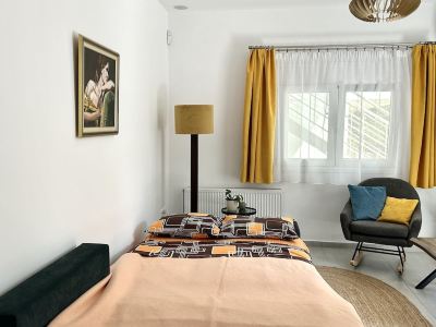 Rematia Cosy Apartment, 2 bedrooms 5min from OAKA stadium and Halandri center