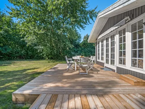 "Tineke" - 200m from the Sea