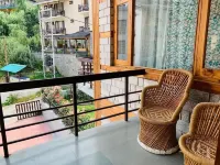 7 bhk pentahouse vintage cottage with indoor fire