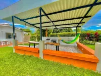 Beautiful Villa with 6Brd in Santagueda Hotels in Palestina