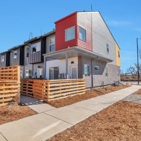 Charming 3-bedroom, 4 Bath Townhome in Arvada, CO