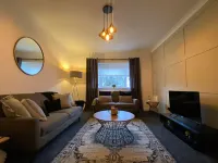 Modern 3 bedroom fully equipt apartment in Hamilton