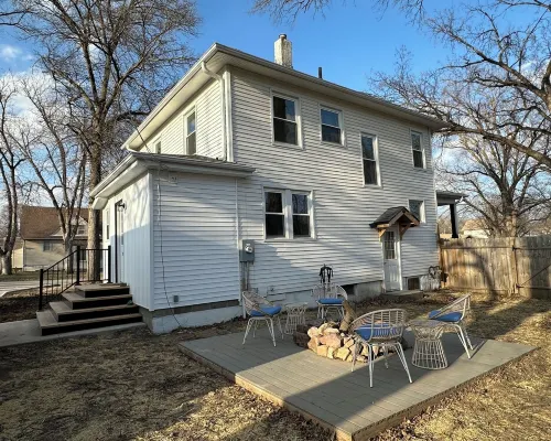 Beautiful Fully Renovated Charming 3-bedroom house in pleasant Wahoo, NE Hotels in Wahoo