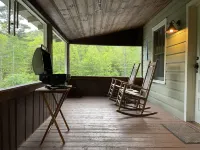 Renovated Lake George cottage