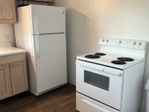 Charming 2-bedroom house with WiFi and AC in Carthage 迦太基酒店