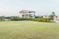 Lavish 5BHK Villa with Grand Garden, Private Pool & Elite Amenities